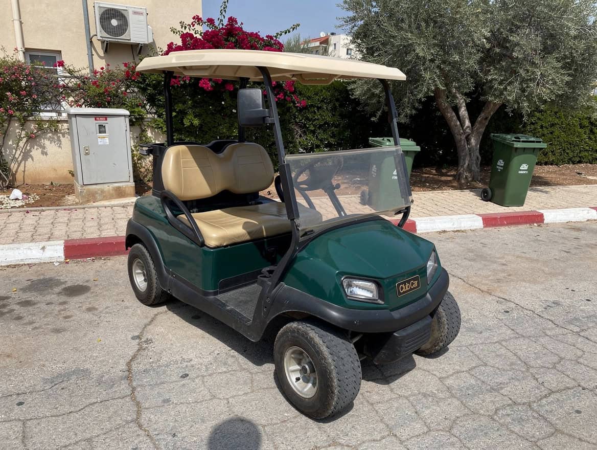 קלאב קאר 2 מקומות נקי