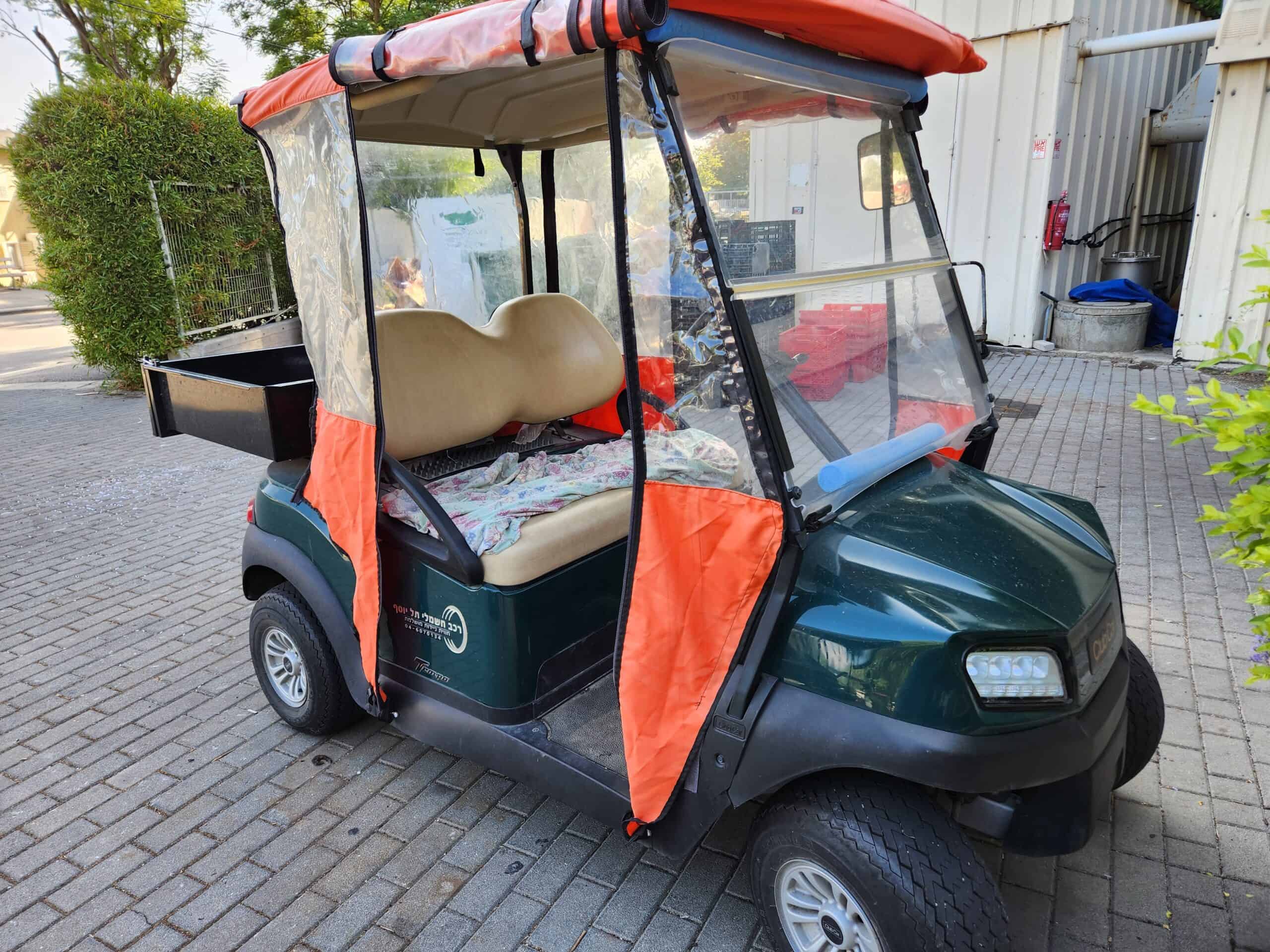 קלאב קאר עם ארגז אחורי יד שנייה